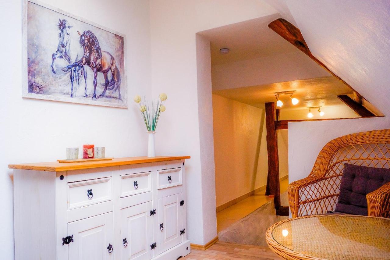 Traumwohnung Jolly Jumper Auf Idyllischem Reiterhof Naehe Burg Eltz Munstermaifeld ภายนอก รูปภาพ